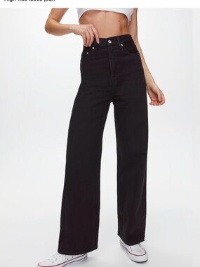 Levi's Black High-Rise Wide Leg loose Jeans from Aritzia